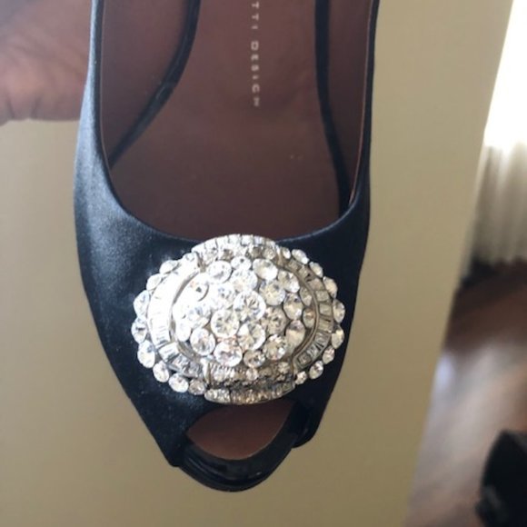 Guiseppe Zanotti black satin peep toe pumps - Picture 11 of 11